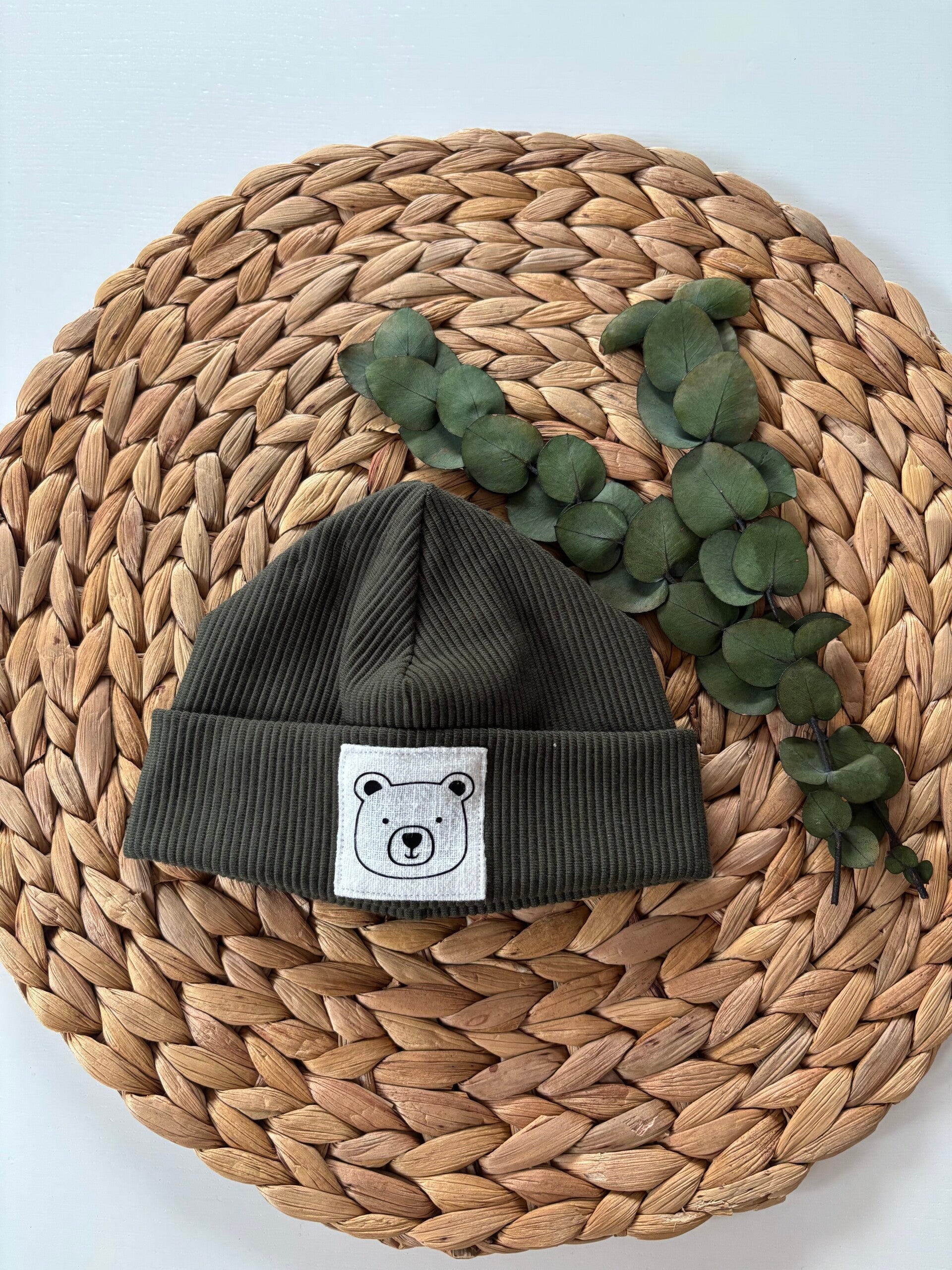 Hipster Beanie Gr. 38 mit Patch "Bär" - doppellagig