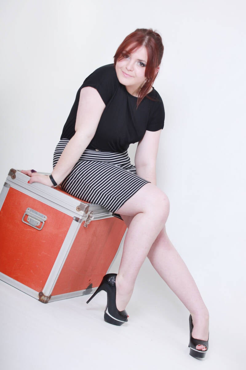 Filloreta Raci FIFI - Singer