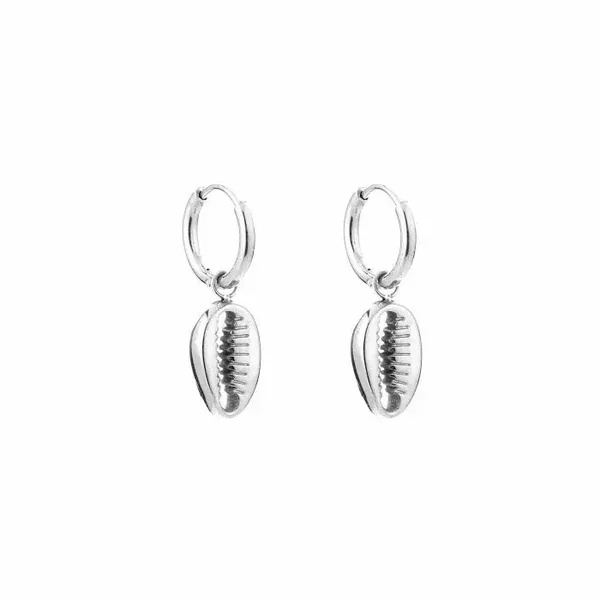 Oorbel met schelp zilver