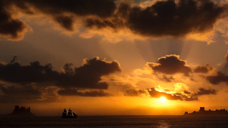 oldship-standard-mzqex7.jpg