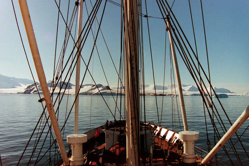 pict0116-standard-eqqm6i.jpg