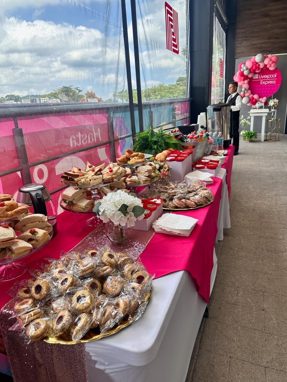 Montaje de coffee break ejecutivo para evento empresarial en Xalapa Veracruz.