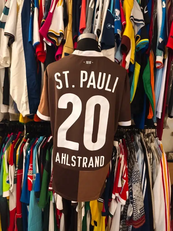 Originales Erik Ahlstrand Trikot St. Pauli 2024/25 Bundesliga