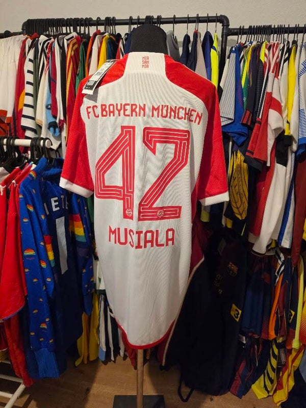 FC Bayern München – Bundesliga – Jamal Musiala #42 – 2023/24 – BNWT – Gr. XL
