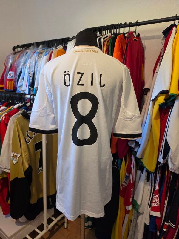 Deutschland Nationalmannschaft – FIFA Weltmeisterschaft 2010 – Mesut Özil #8 – Gr. M