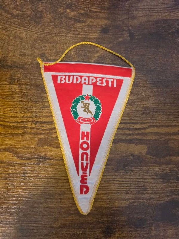 Budapest Honvéd FC – Vintage Vereinswimpel