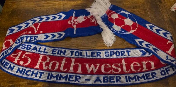 SV 1945 Rothwesten Fanschal – Vintage Fußballschal – Rot-Blau-Weiß