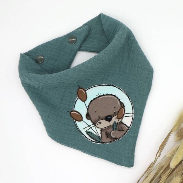 Musselin Halstuch Dusty green mit Otter 0-3 Jahre