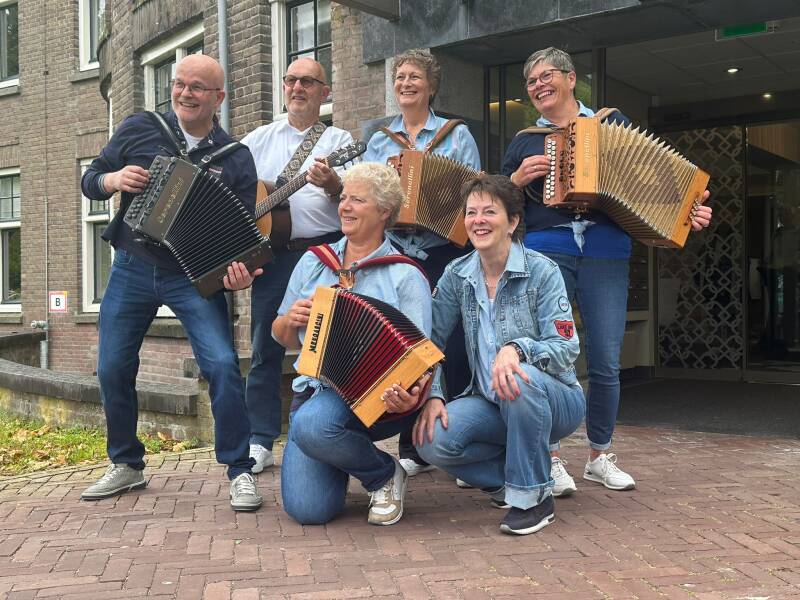 Klein Comité geeft weer een concert