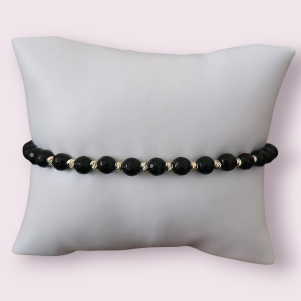 Bratara cu pietre Onix Negru Fatetat si 10 bilute aur 14k