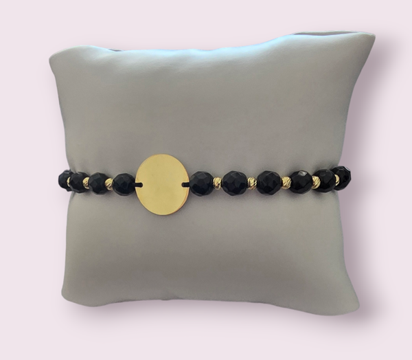 Bratara cu pandantiv banut din aur de 14k (15mm) , bilute aur de 14k si pietre Onix