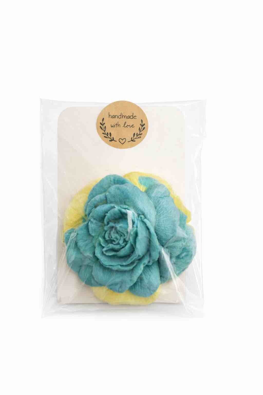 Scented Soy Wax Candles - Natural Decorative Candles in Various Colours & Fragrances