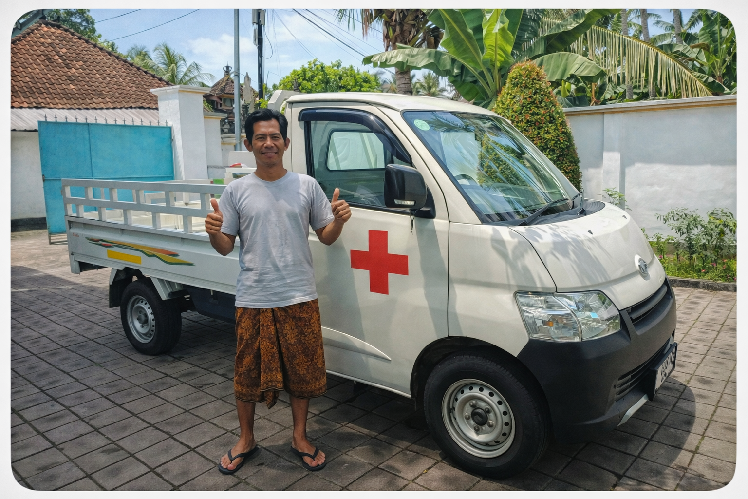 Bali Family Foundation Ute for Medical Help with driver. Bali charity. BFF