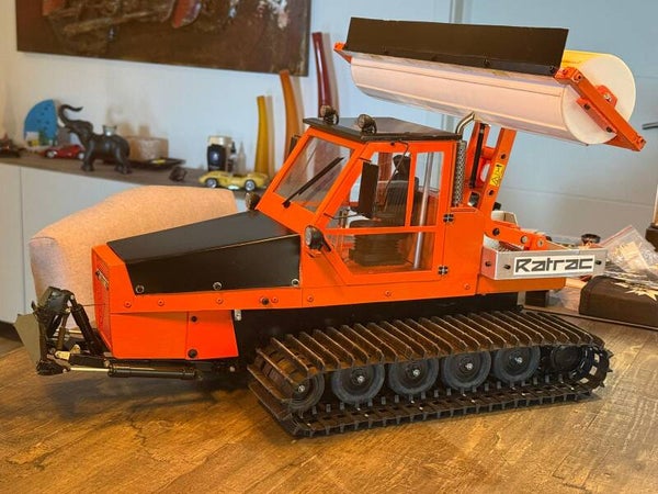 Dameuse RC 1/12 hydraulique Ratrac SR 1971