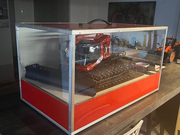 Caisse de transport-vitrine pour modèles de 1/16 à 1/12