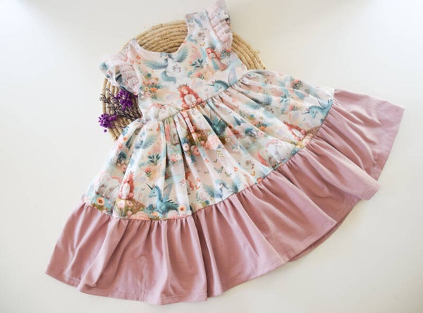 Kleid mit rücken schleife