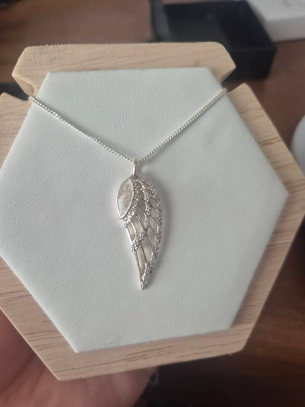 Eternal angel pendant