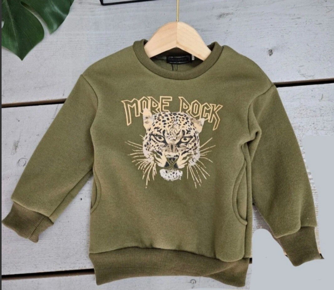 Sweater army rock