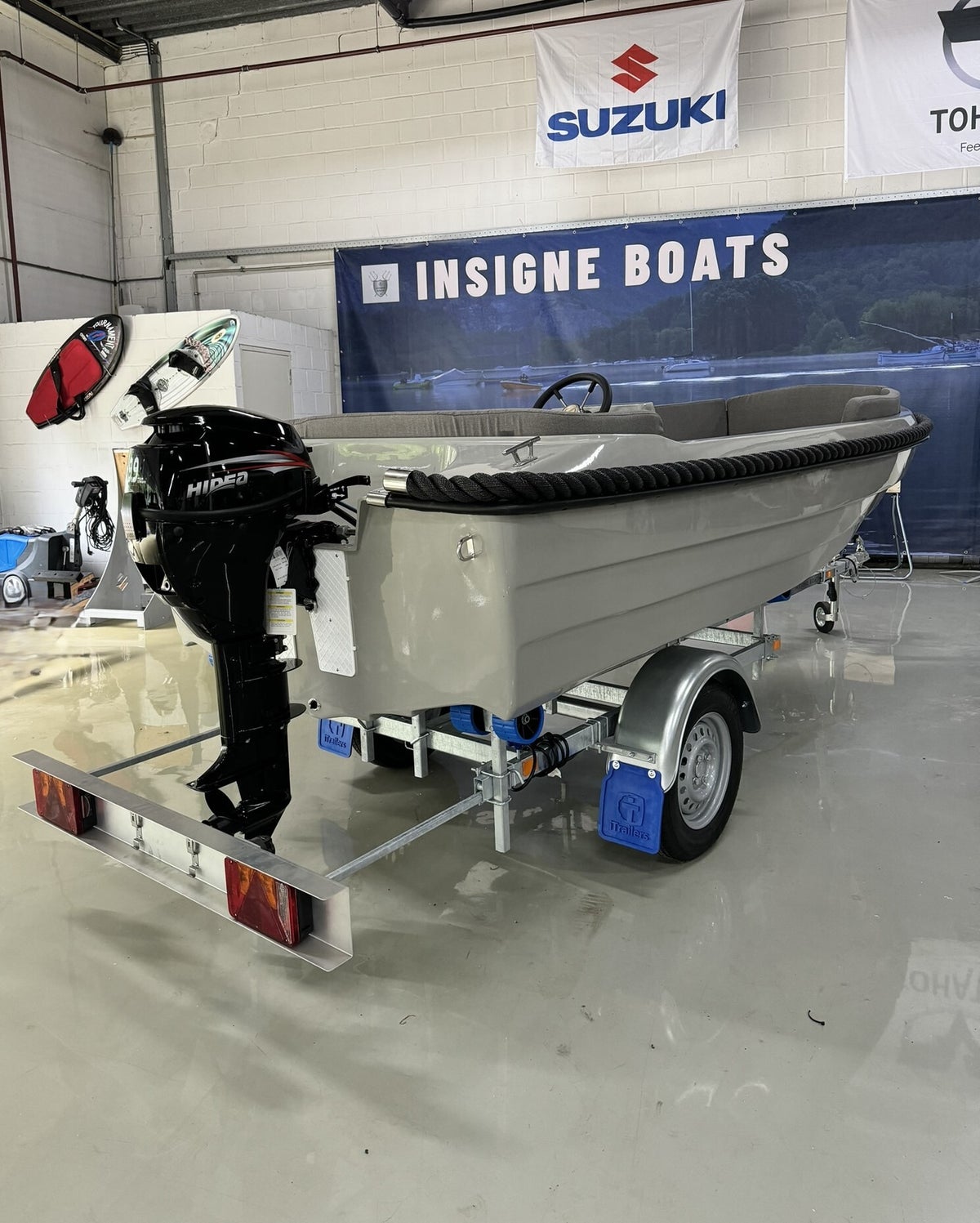 Gentle 435 Sloep/Console Vaarklaar Nieuw !! | insigne boats