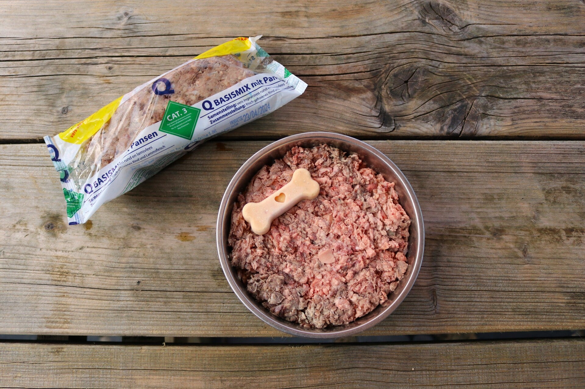 Q - Hond - Basismix met pens 500 gr. (rund en lam)