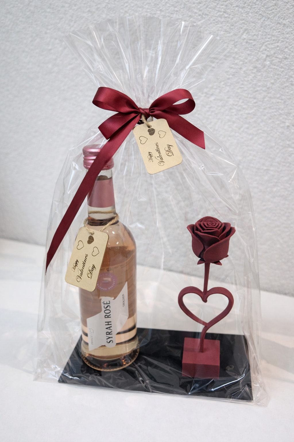 Geschenkset "Rose & Rosé" - 3D-gedruckte Rose mit Herz aus PLA & Roséwein
