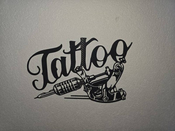 Tattoo Wanddeko mit Maschine – 3D Druck – 29 x 19 cm – modernes Design