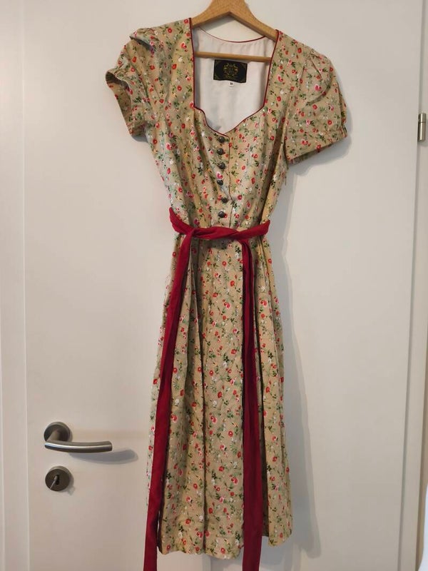 Dirndl Größe 38