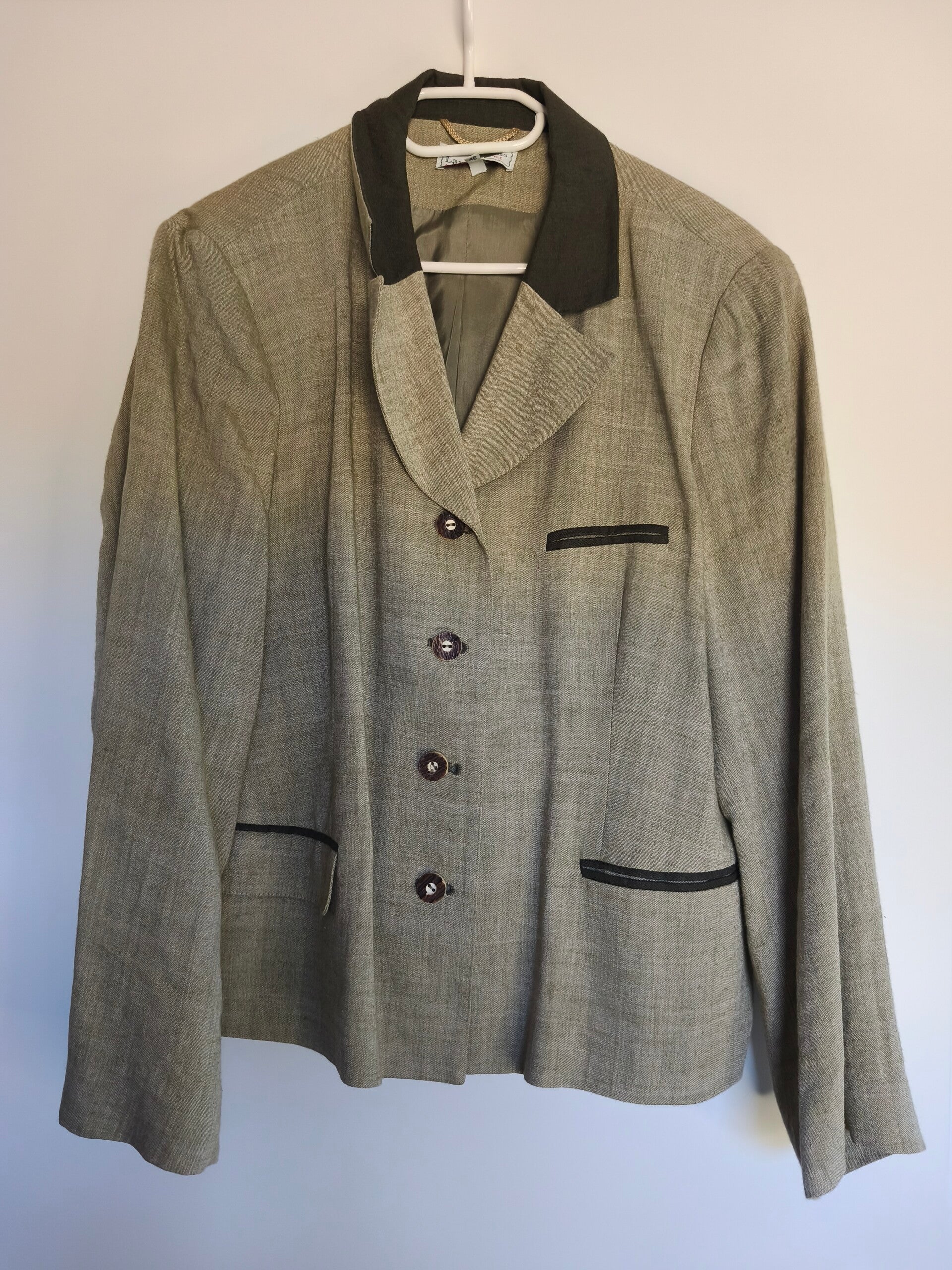 Damen Trachtenjacke Größe 46