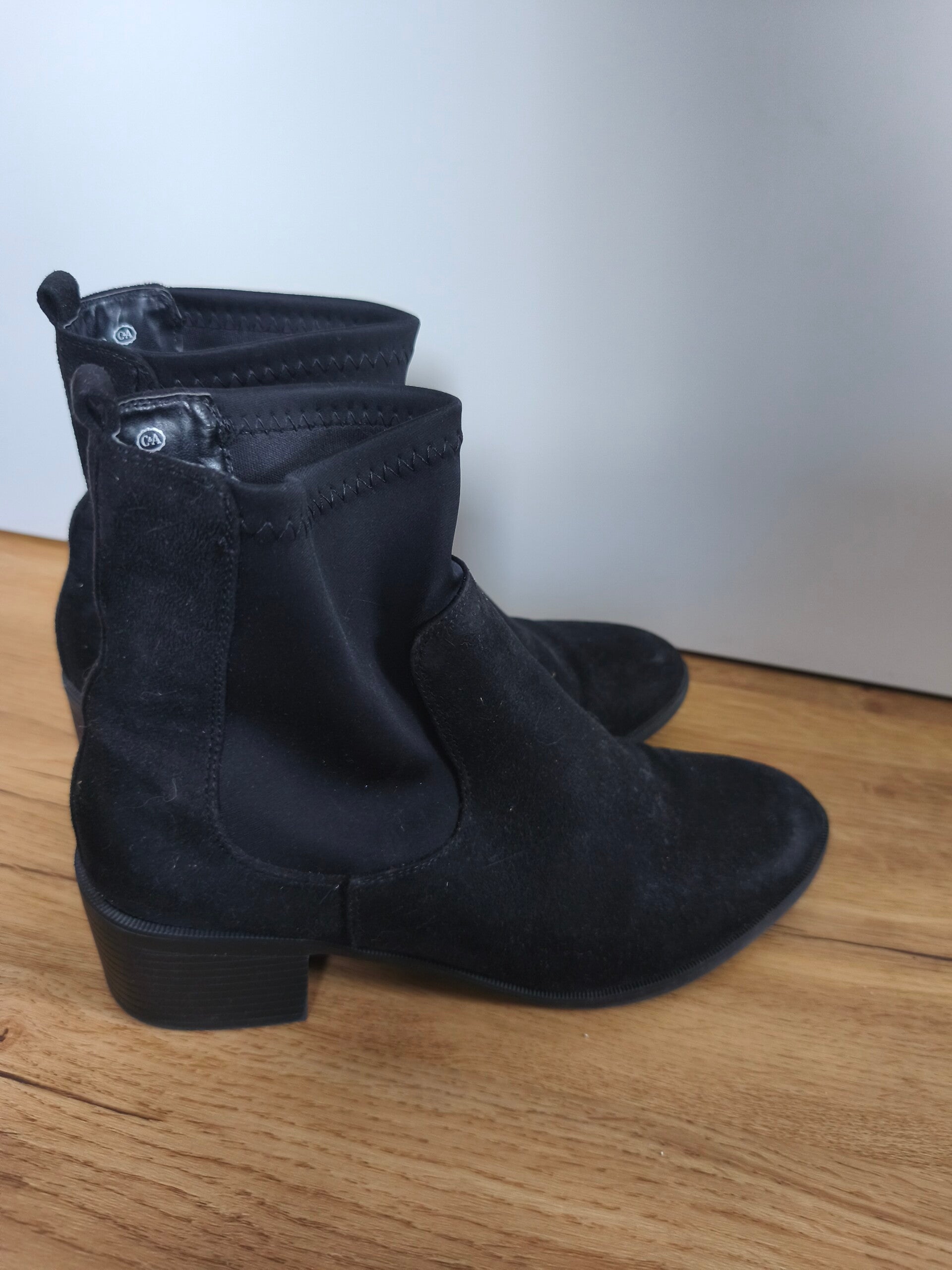 Stiefeletten Damen Größe 40 schwarz