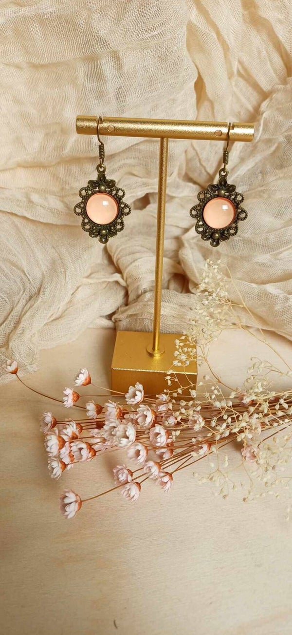 Bronze peach oorbel