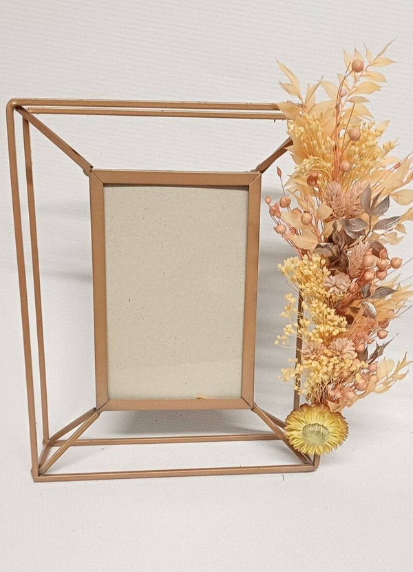 Fotokader met droogbloemen