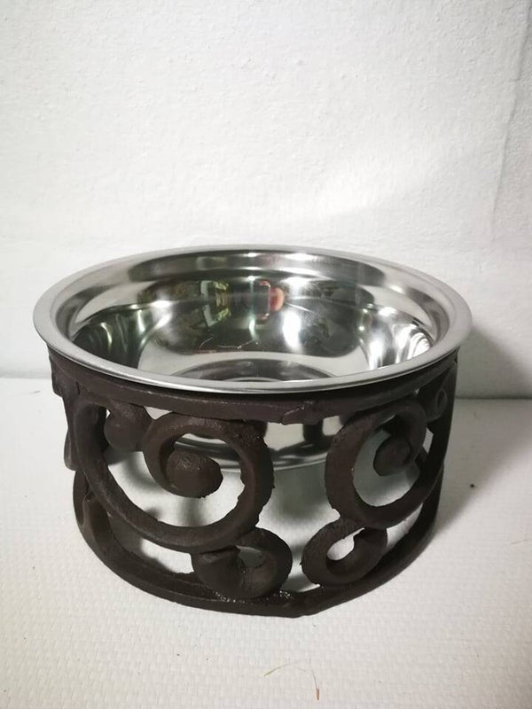 Stoere metalen eetbak voor honden of katten