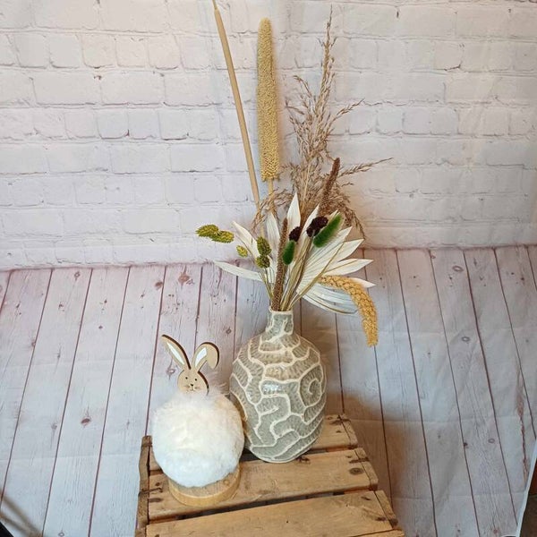 Paasversiering vaas met konijn