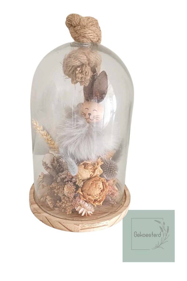 Romantische stolp met droogbloemen