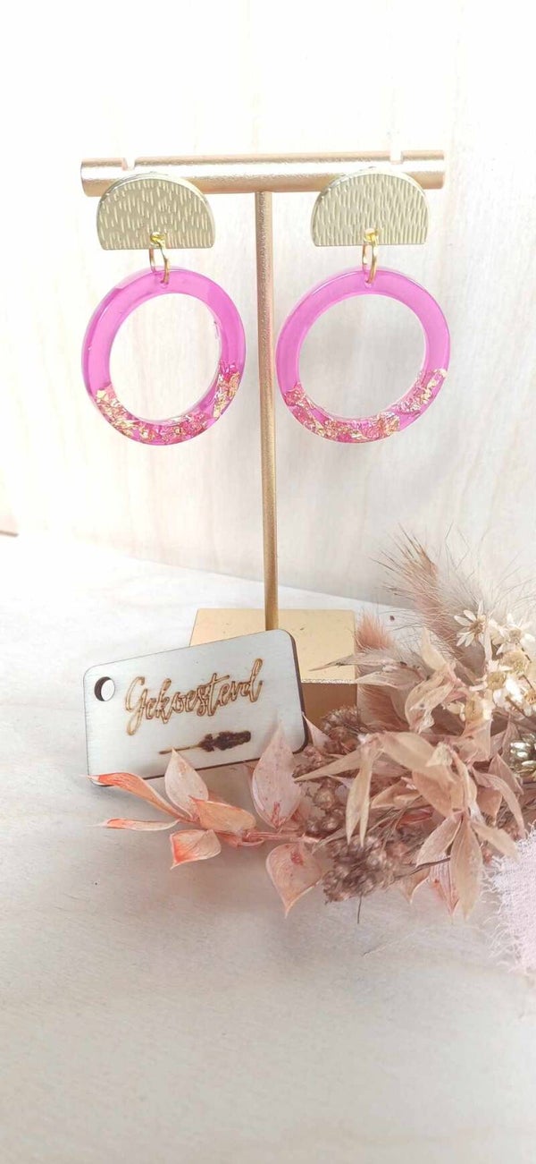 Ronde oorsteker in fuchsia