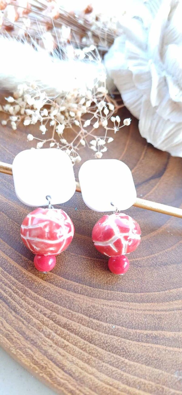 Rood witte oorstekers