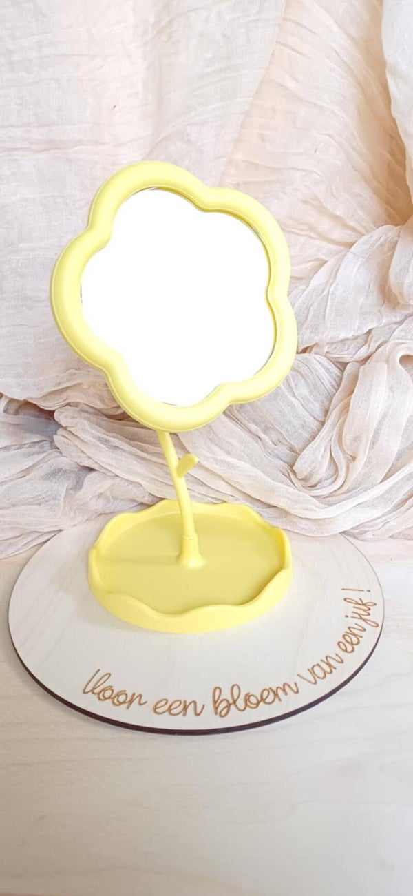 Voor een bloem van een juf spiegel bedankje