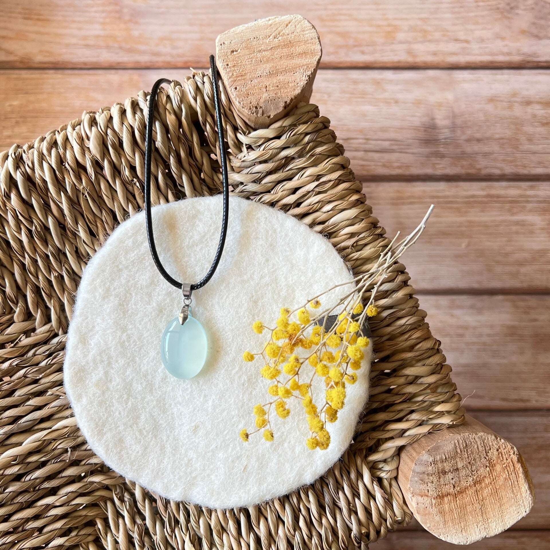 Opale, pendentif