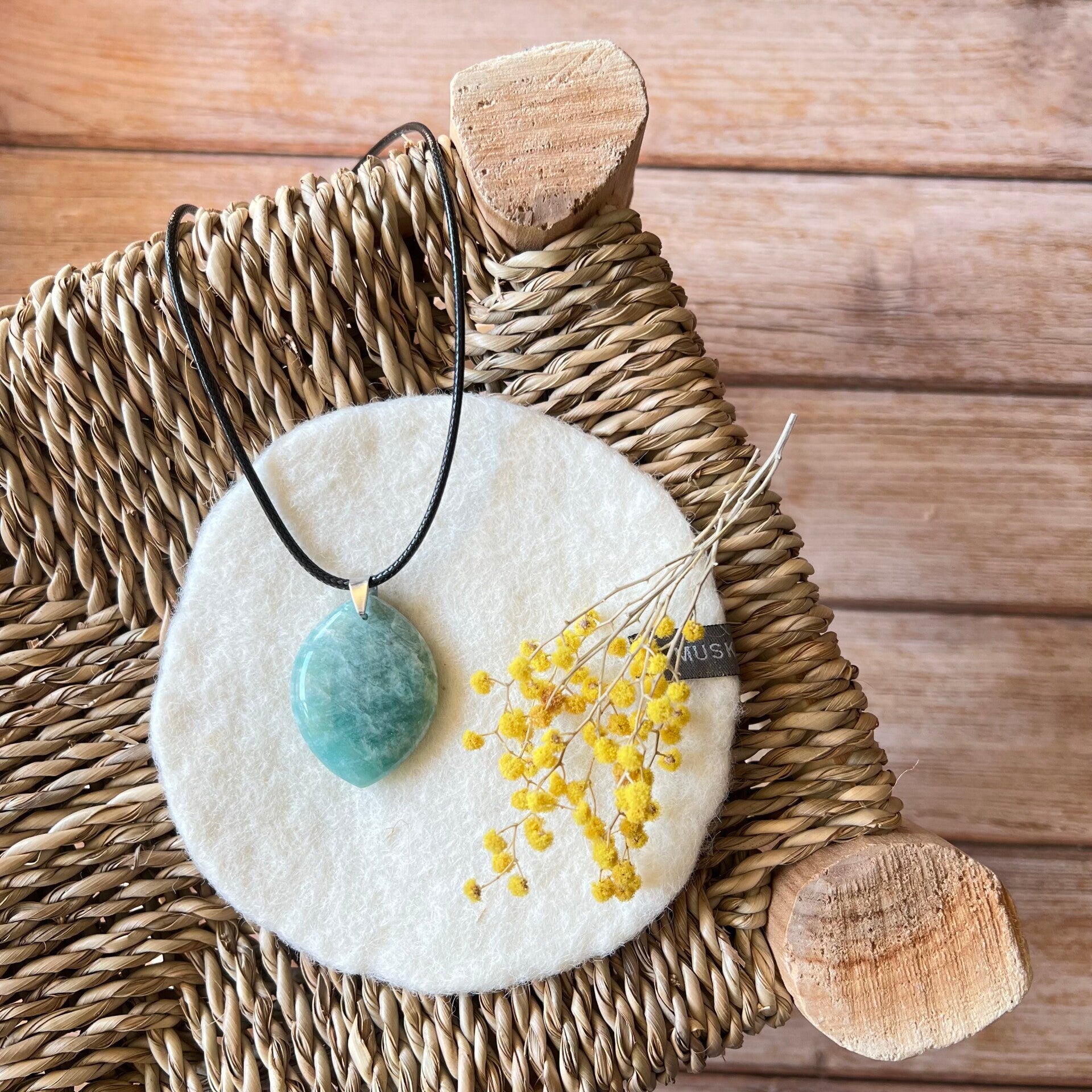 Amazonite, pendentif feuille
