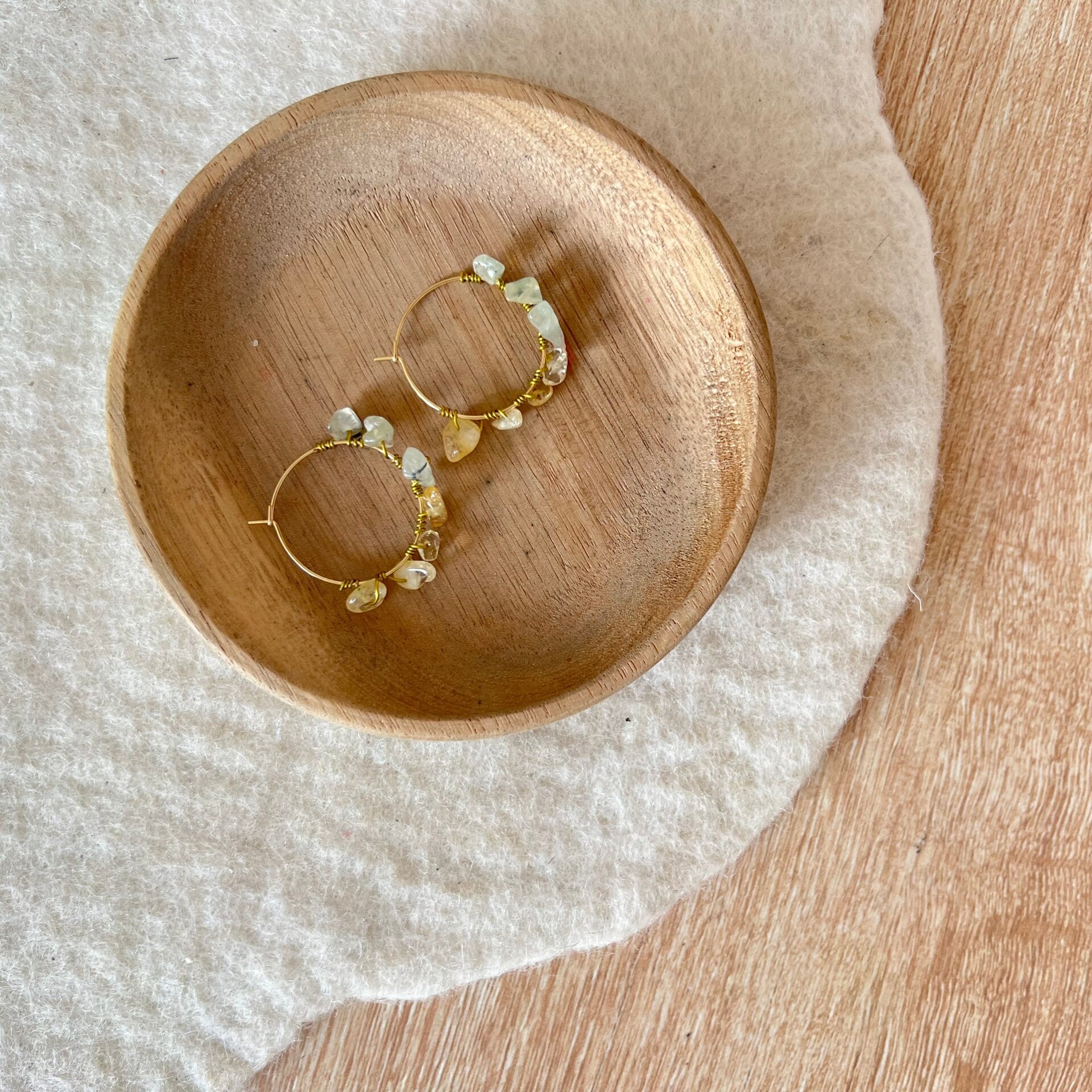 Boucle d’oreille, citrine + prehnite