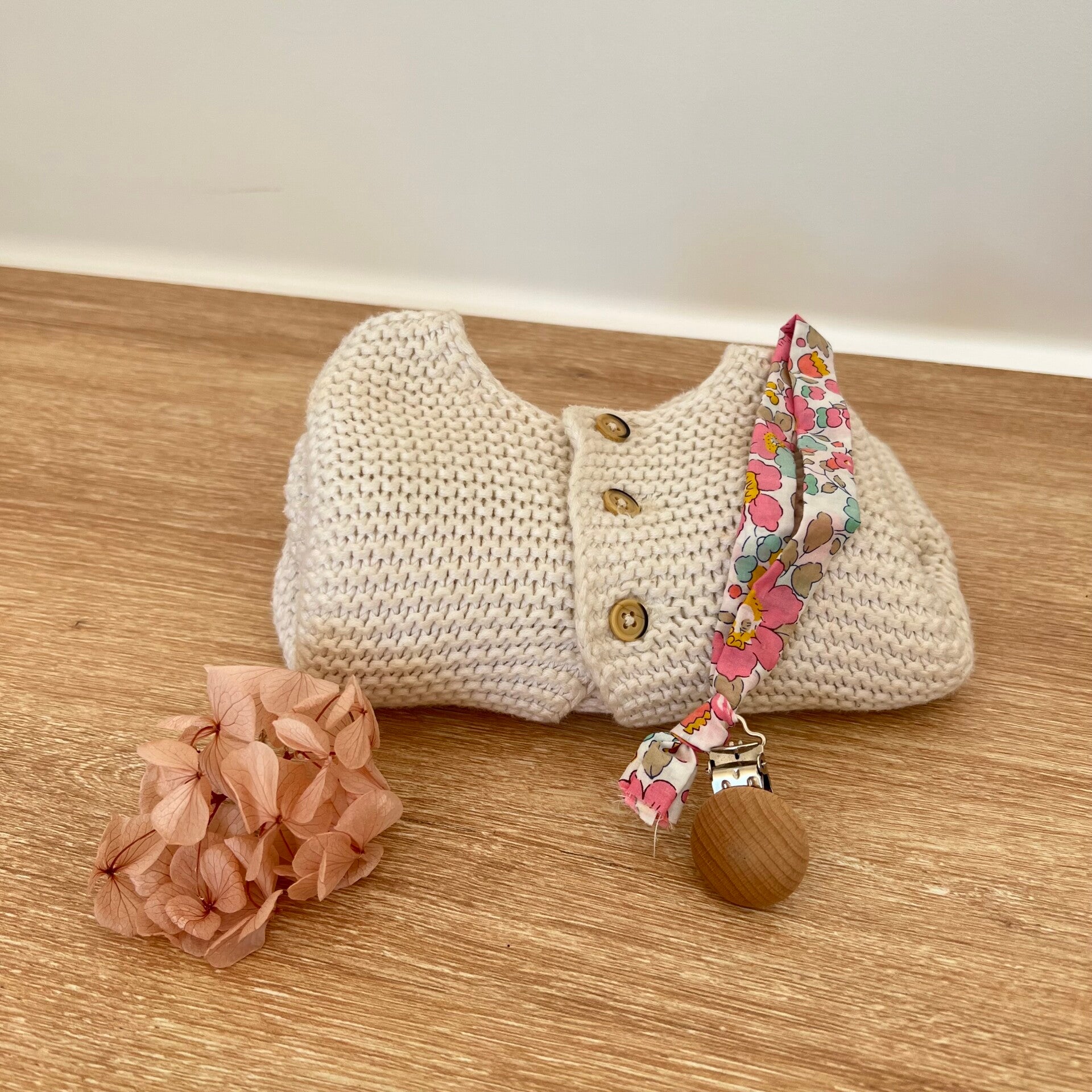 Attache tétine, betsy cupcake