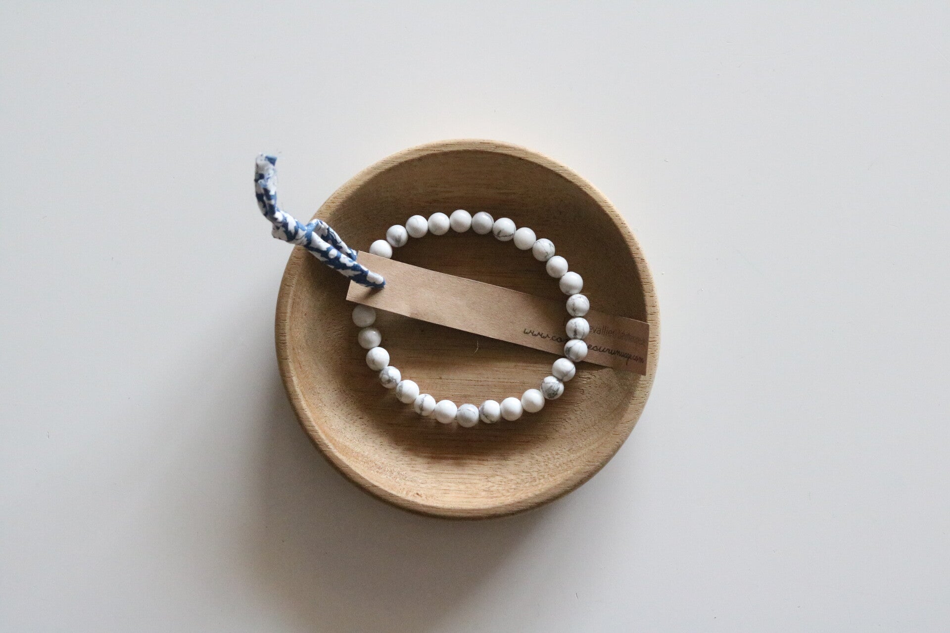 How lite, bracelet