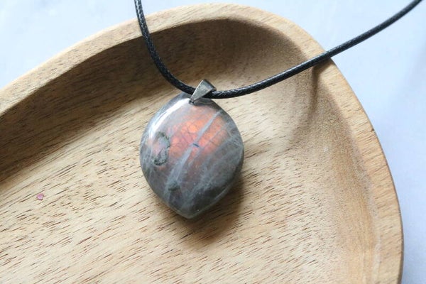 Labradorite, pendentif feuille