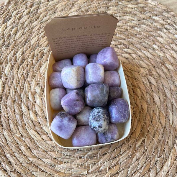 Lepidolite, pierre roulée