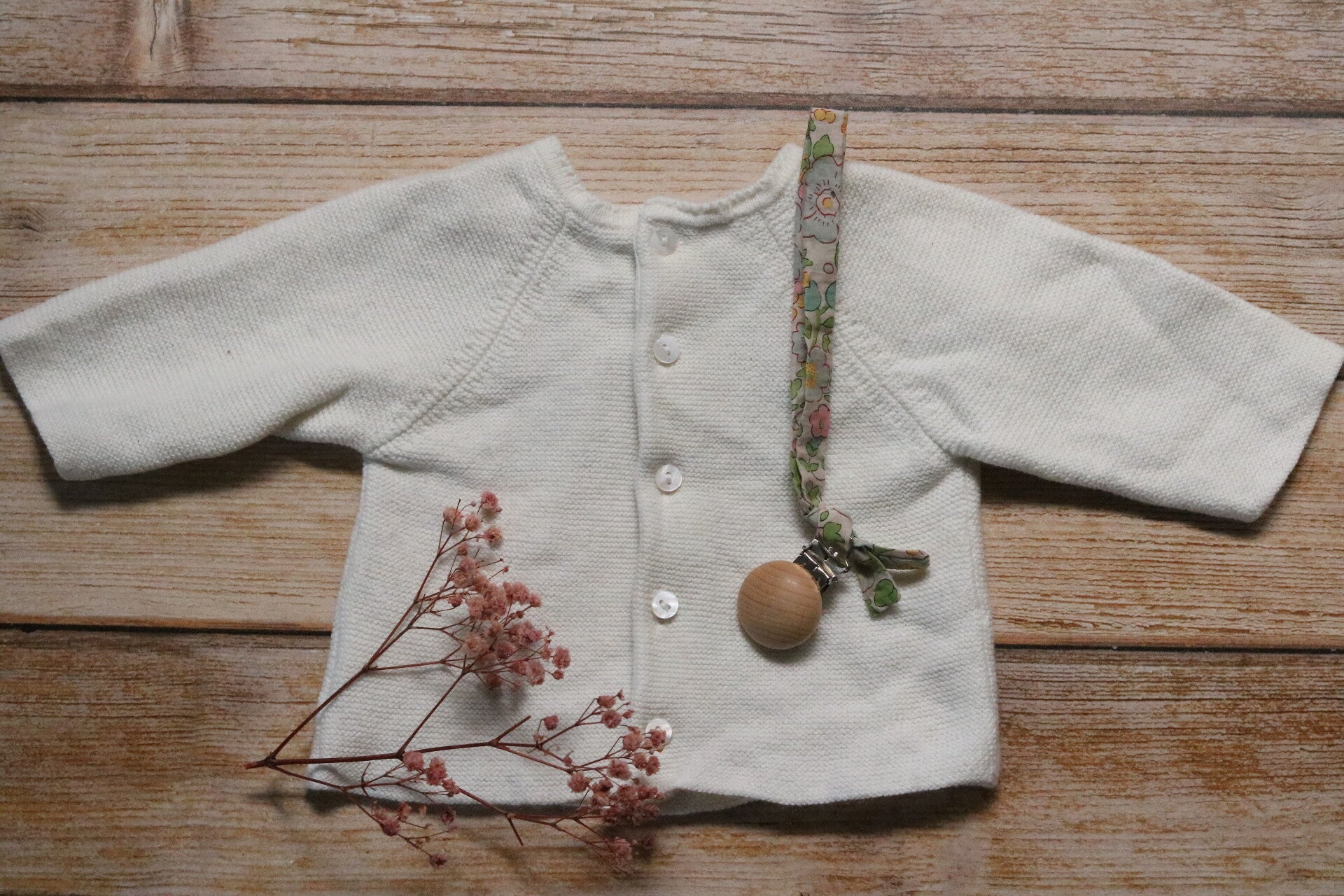 Attache tétine, betsy pistache