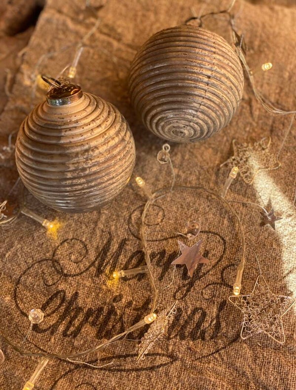 Kerstbal vintage cream