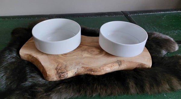 Dubbele voerbak van olijfhout M