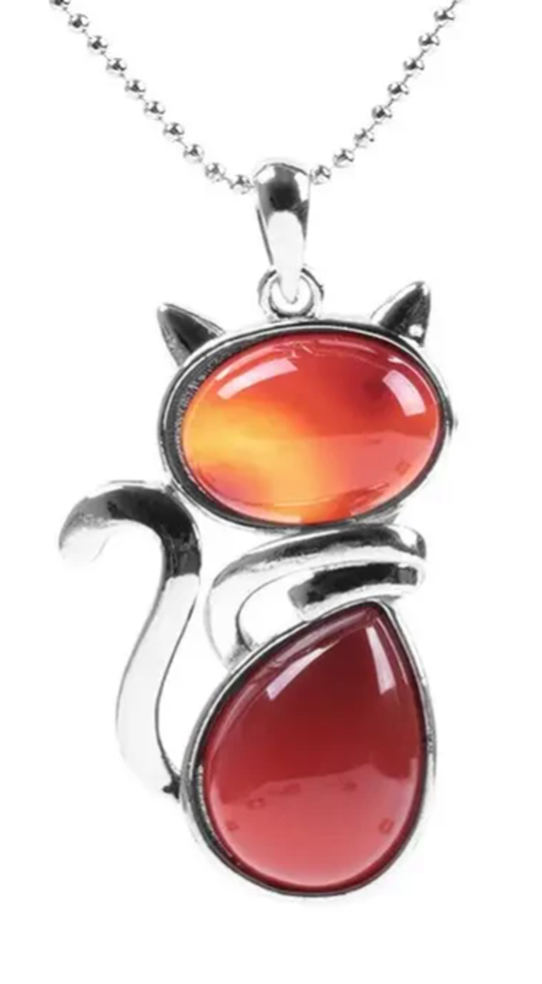 Natuurstenen halsketting in de vorm van een kat, Rode Agaat
