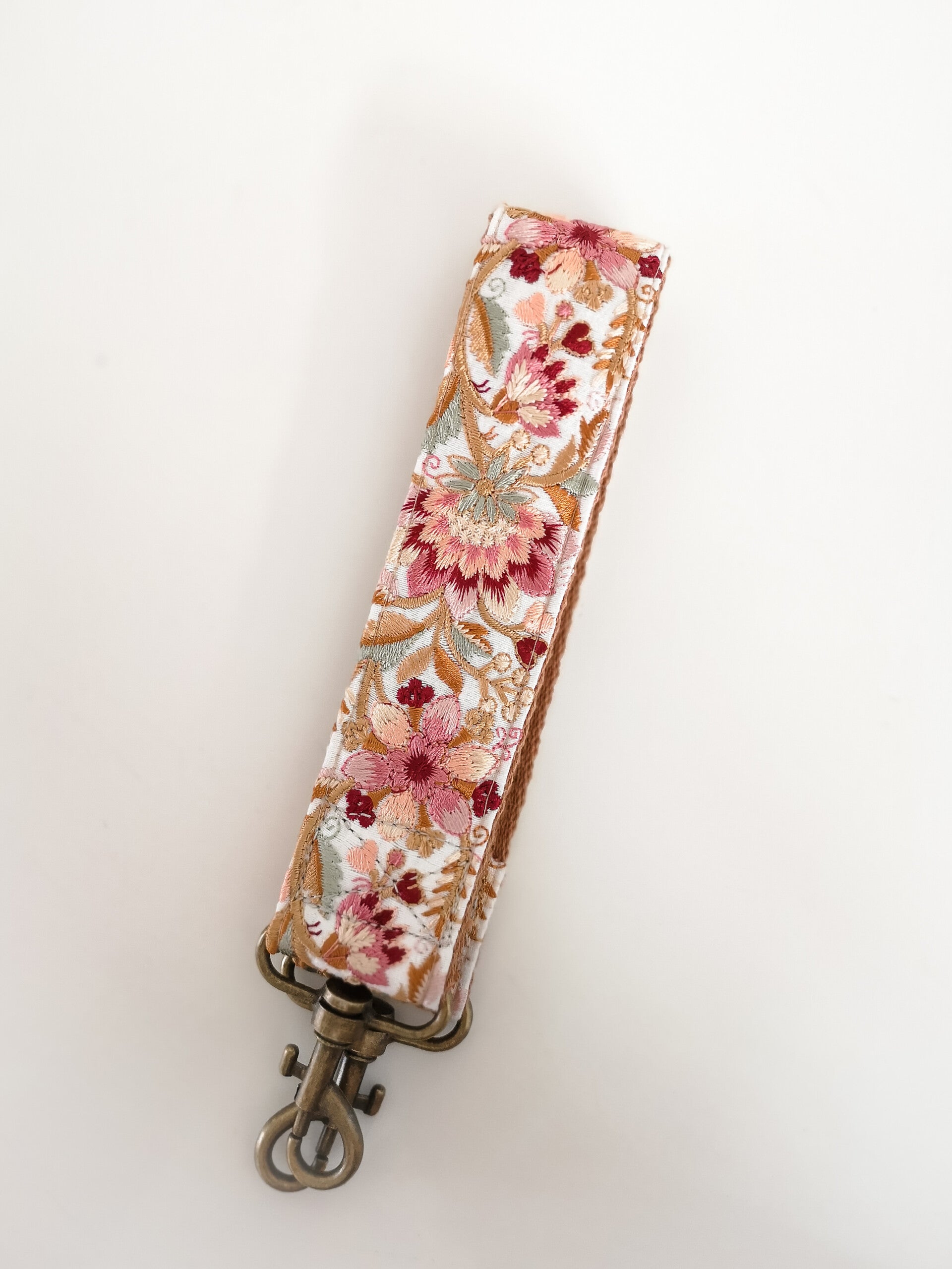 Wriststrap flowers 1