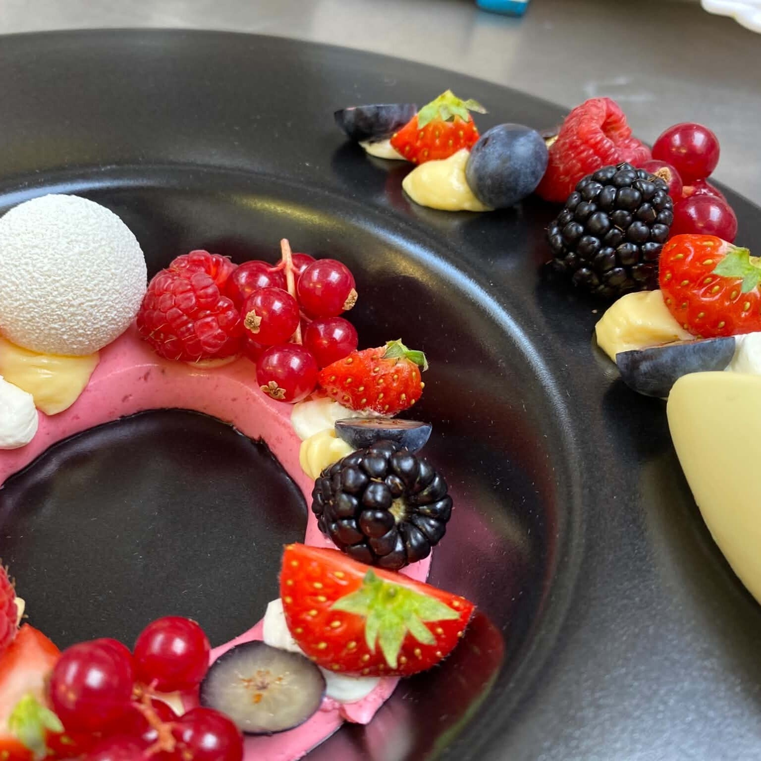 Dessert 1 (Parfait Framboos|Chocolade|Amandel|Clementine|Limoen)